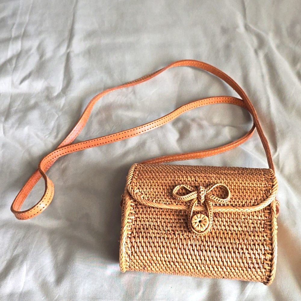 Rawa Small Woven Straw Handbag